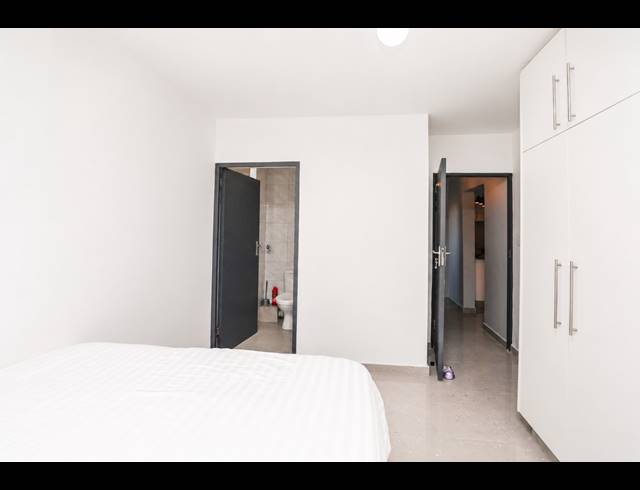 2 BEDROOM APARTMENT FOR SALE IN ESSENWOOD